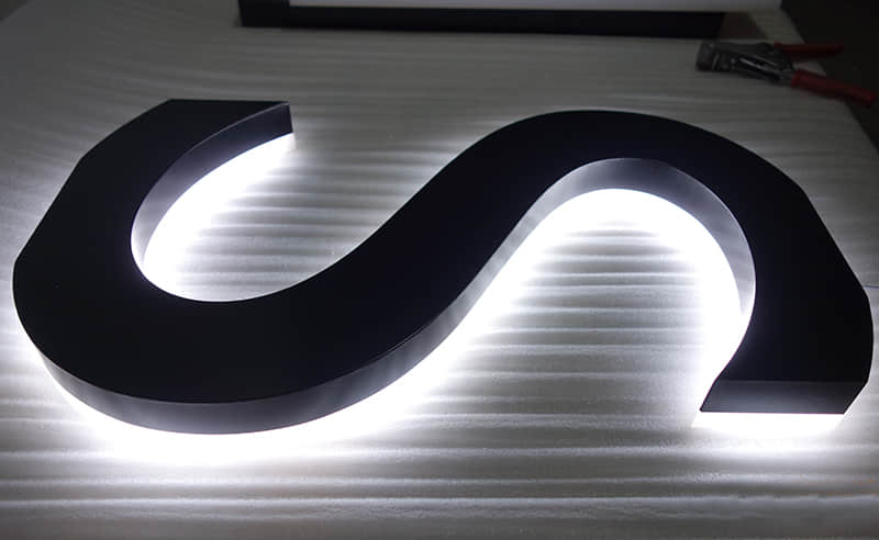 背面发光灯箱字