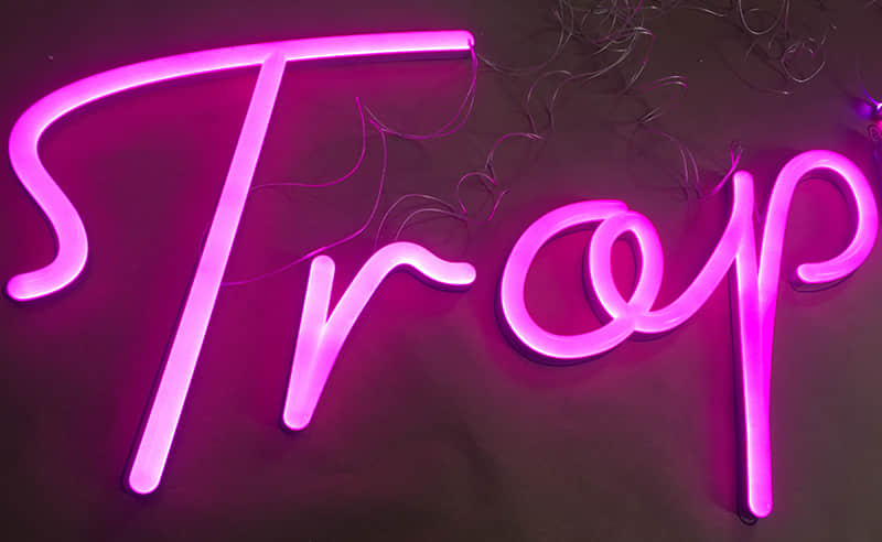 正面发光通彩字